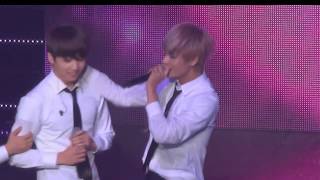 "THEY CAN'T BE GAY" vkook/ taekook analysis