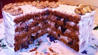 Торт Бисквитный Медовик со Сметанным Кремом с Черносливом и Грецкими Орехами / Honey Cake / Medovik