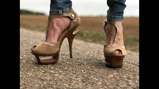 Lara goes for a walk in platform High Heels with Angora Pullover Spazieren in Stöckelschuhen Public