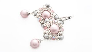 Серьги из бисера "Кокетка"