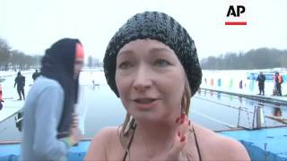 Freezing frolics for Minsk swimmers