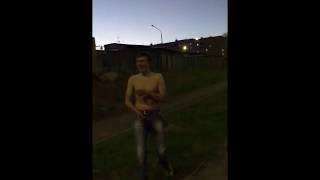 У бедного парня отобрали одежду! Не оставайтесь равнодушными!!!