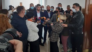 ოპოზიციამ ბათუმის საკრებულოს პირველი სხდომა ჩაშალა - ვიდეო