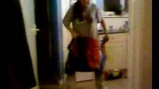 Joey and the popcorn dance