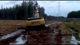 Газ-71 и Каматсу PC-300.По болотам Югры.18.05.12(часть 1)