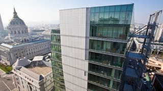 Smart Building: Pioneering Sustainable Design & Construction