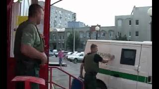 За ваши деньги в ответе. 1 августа день инкассатора