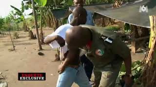 Abidjan, la police patrouille au Black Market d'Adjamé
