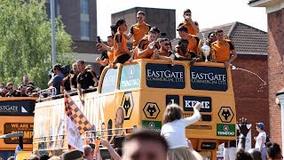 Wolves TV | Bus Parade in  115 seconds