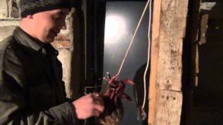 Охота снятие шкурки с Ондатры. Капкан проверка действия 2014 Россия Сибирь.