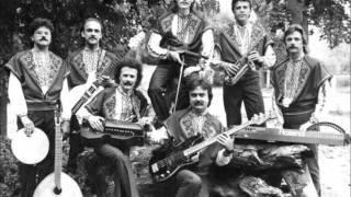 ВIА "Кобза"   Впали двi зiрницi    Ukrainian Ensemble "Kobza"