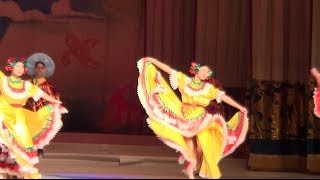 Таберик: Мексиканский танец "Авалюлька" (Отчетный концерт 2014, 2 отд. часть 9)