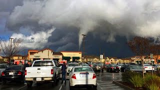 Multiple tornadoes are destroying everything around! tearing roofs apart in Mexico!