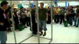 Remi Gaillard - (Super Glue 3)