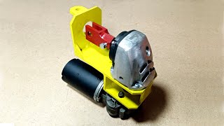 МОЩНЫЙ РЕДУКТОР из СГОРЕВШЕЙ болгарки для слабенького движка. DIY на карантине.