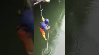 Worker Wearing Faulty Safety Harness, Putting His Life At Risk