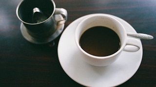 Pha cafe phin gốm hay phin kim loại?