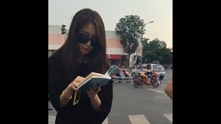 [Fancam] 150510 Fans teach Jiyeon how to speak in Chinese