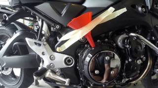 Motorcycle oil and filter change (Suzuki BKing)