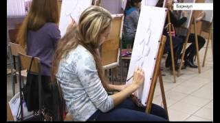 В Барнауле взрослых учат рисовать
