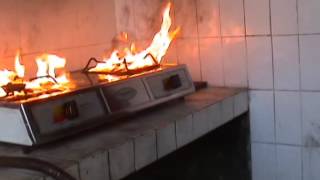 DEMO PEMADAM KEBAKARAN DENGAN APAR CO2