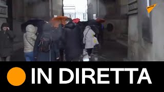 Parigi: protesta contro il nuovo green pass