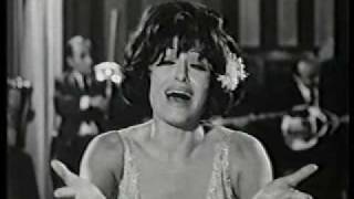 Martha Karagianni as Martha Vourtsi