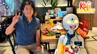 Only ROBOTS Run This Japan Restaurant!