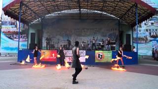 Яркое огненное представление от "Firelab"