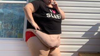 Ssbbw pissed she got a strike on YouTube