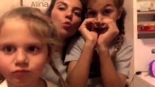 Анна Седокова и ее дочки поздравляют с Днем святого Валентина: видео Viva.ua