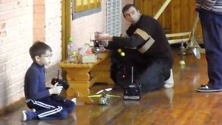 18.12.11. Академ ч.2 Марк Петрович настраивает T-REX 450 SE V2