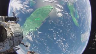 Видео 360: выход в открытый космос
