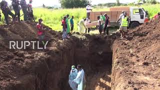 Papua New Guinea: Mass burial of COVID victims held to relieve overflowing hospital morgue
