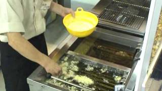 天ぷらの揚げ方  Making Tempura