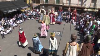 Fiestas de la juventud - Gigantada - Bailes comparsas (Valtierra 2015)