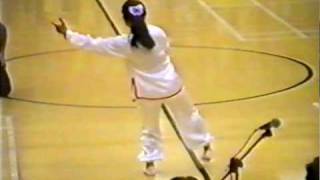 Fu MeiLan performs Fu Style Wudang LiangYi Quan