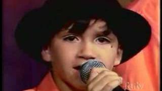 PR SU MUSICA Y SUS CAPULLOS DEL ARTE