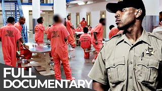 Working as a Jail Guard in a US Jail | The Insider: Reggie Yates