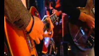 Kings Of Leon - Pistol Of Fire (Live Jools Holland)