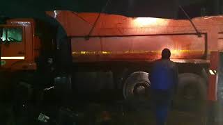 Камаз с мостами МАЗ. Приехал ремфонд. Завели Пермский Камаз 6520. Снимаем кузов. АйдарКа.