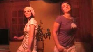 je met le doigt devant (naniss et caro)