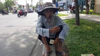 Tin 11h ngày 6/2 phỏng vấn ông bán vé số số phận và cuộc tình dở dang