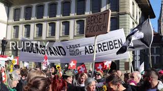 Switzerland: Hundreds protest against COVID measures in Bern