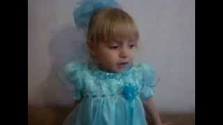 Маленькая девочка поет ГИМН РОССИИ! Талантливые Дети поют!