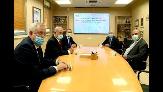 Кого назначат коронавирусным "козлом отпущения"?