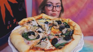 I tried 5 different vegan cheeses on pizza & here's what happened