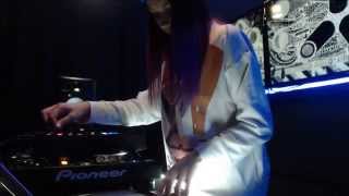 Miss Monique - Mind Games Podcast 037 (Live, Radio Intense 14.04.2015)