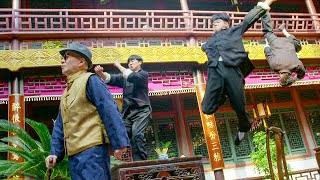 10個惡霸欺負瞎眼老頭，不料老頭頭都不回就把他們全部收拾了！