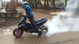 Как делать бернаут на скутере